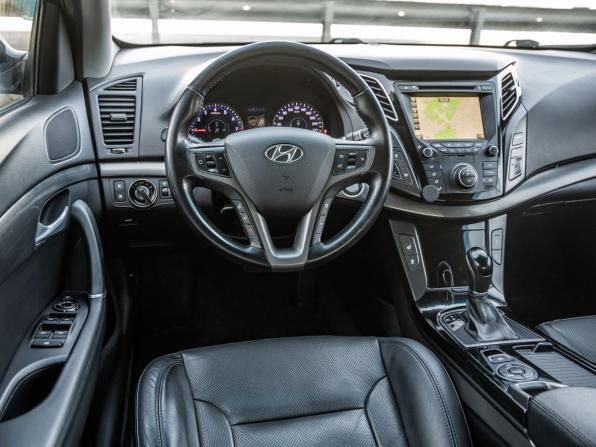 Hyundai i40 I Рестайлинг с пробегом 2016 года, цена 1 048 000 рублей, 149400 км, седан, Автокод Объявления
