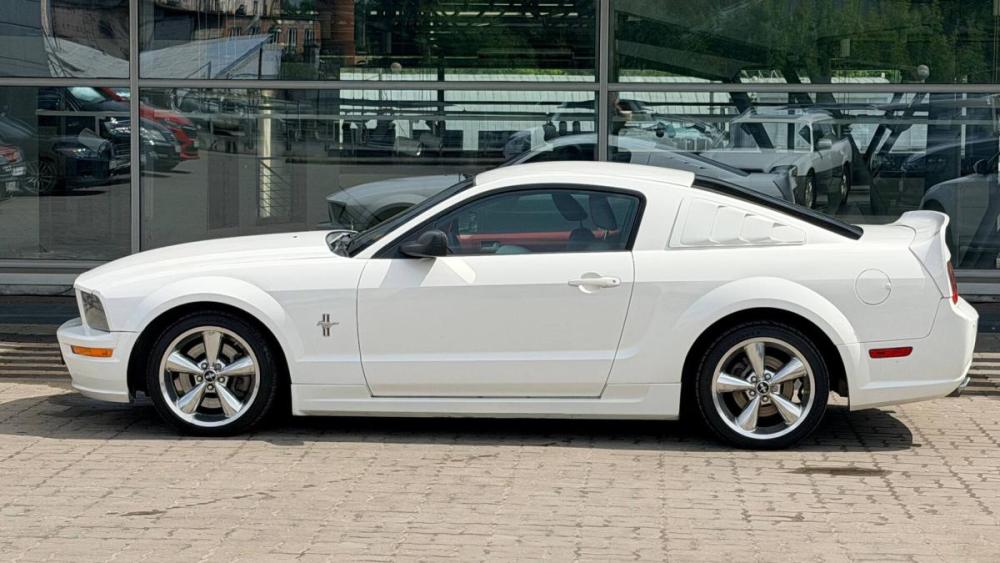 Ford Mustang V Москва  - изображение 2