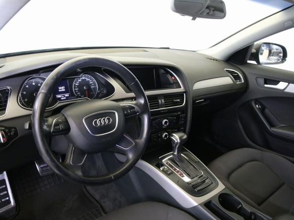 Audi A4 IV (B8) Рестайлинг с пробегом 2012 года, цена 1 245 000 рублей, 170500 км, седан, Автокод Объявления