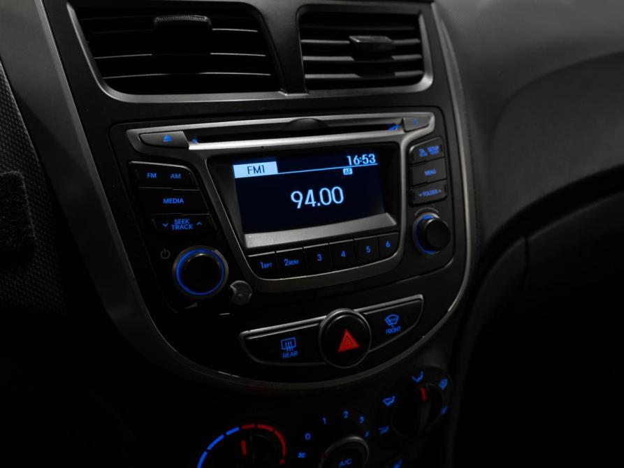 Hyundai Solaris I Рестайлинг Москва  - изображение 17