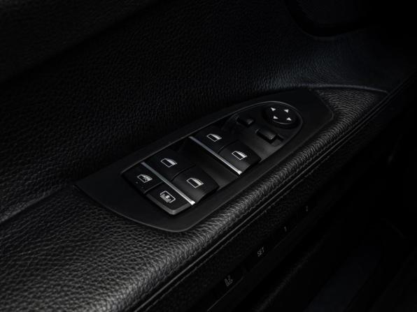 BMW 7 серии V (F01/F02/F04) Рестайлинг с пробегом 2015 года, цена 2 800 000 рублей, 236328 км, седан, Автокод Объявления