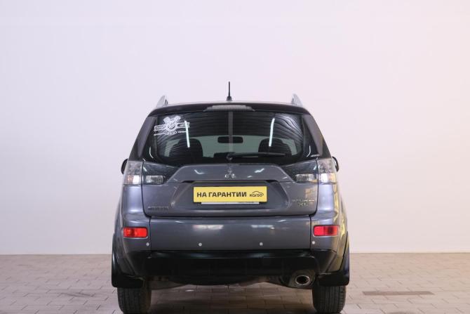 Mitsubishi Outlander II с пробегом 2007 года, цена 1 029 000 рублей, 215000 км, внедорожник, Автокод Объявления