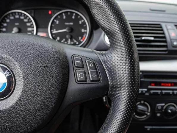 BMW 1 серии I (E81/E82/E87/E88) Рестайлинг с пробегом 2010 года, цена 870 000 рублей, 231964 км, хэтчбек, Автокод Объявления