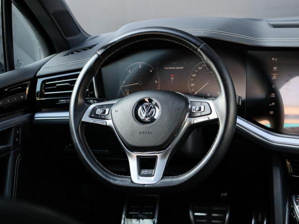 Volkswagen Touareg III с пробегом 2019 года, цена 5 700 000 рублей, 91779 км, внедорожник, Автокод Объявления