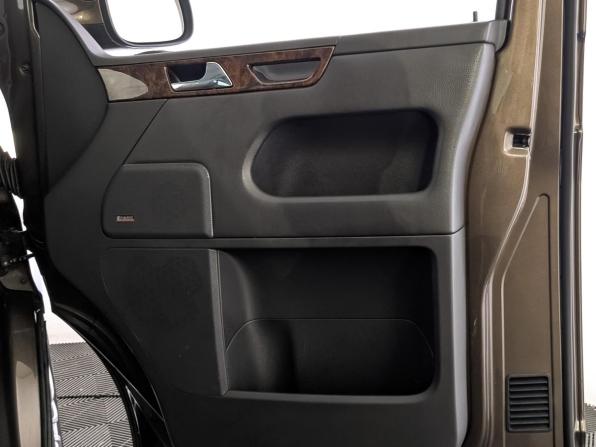Volkswagen Multivan T5 Рестайлинг с пробегом 2012 года, цена 2 750 000 рублей, 122609 км, минивэн, Автокод Объявления