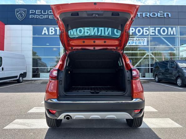 Renault Kaptur I с пробегом 2016 года, цена 1 590 000 рублей, 119400 км, внедорожник, Автокод Объявления