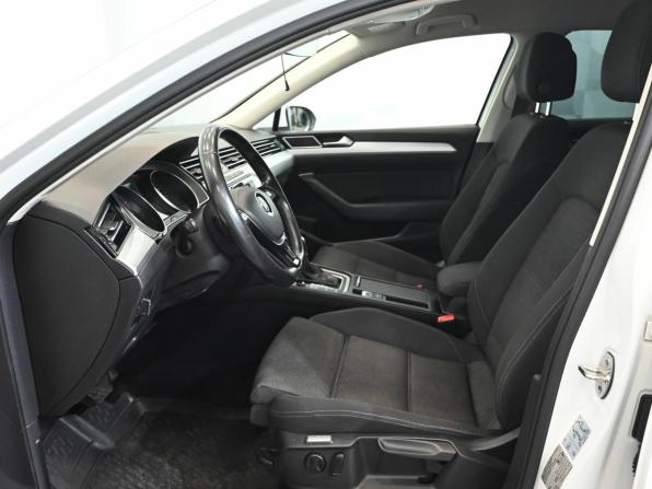 Volkswagen Passat B8 с пробегом 2016 года, цена 1 750 000 рублей, 196767 км, седан, Автокод Объявления