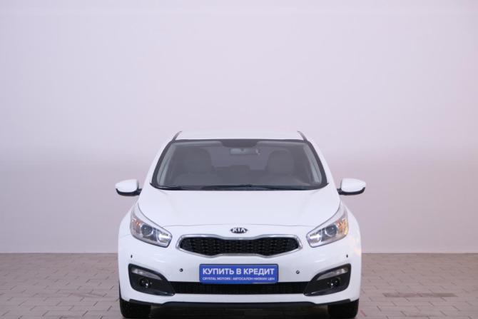 Kia Ceed II Рестайлинг с пробегом 2018 года, цена 1 419 000 рублей, 90000 км, хэтчбек, Автокод Объявления