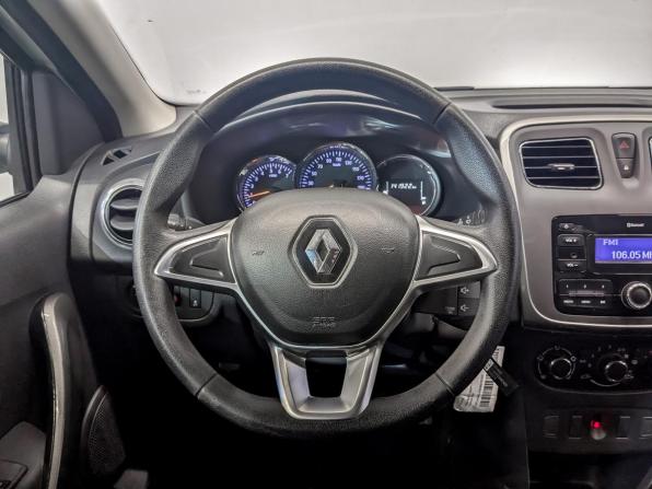 Renault Logan II Рестайлинг с пробегом 2022 года, цена 985 000 рублей, 141914 км, седан, Автокод Объявления