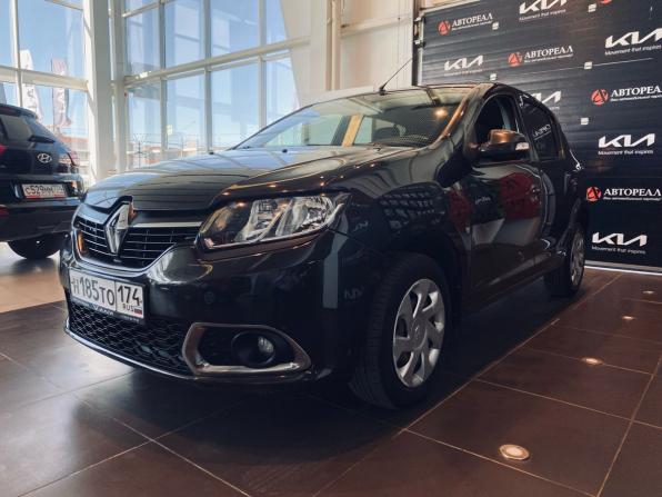 Renault Sandero II с пробегом 2015 года, цена 990 000 рублей, 78000 км, хэтчбек, Автокод Объявления