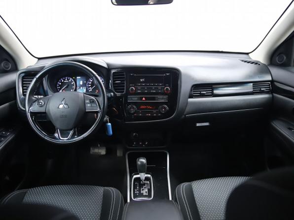 Mitsubishi Outlander III Рестайлинг 3 с пробегом 2019 года, цена 2 100 000 рублей, 136000 км, внедорожник, Автокод Объявления