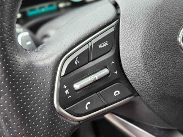 Hyundai Santa Fe IV Рестайлинг с пробегом 2023 года, цена 3 299 900 рублей, 152000 км, внедорожник, Автокод Объявления