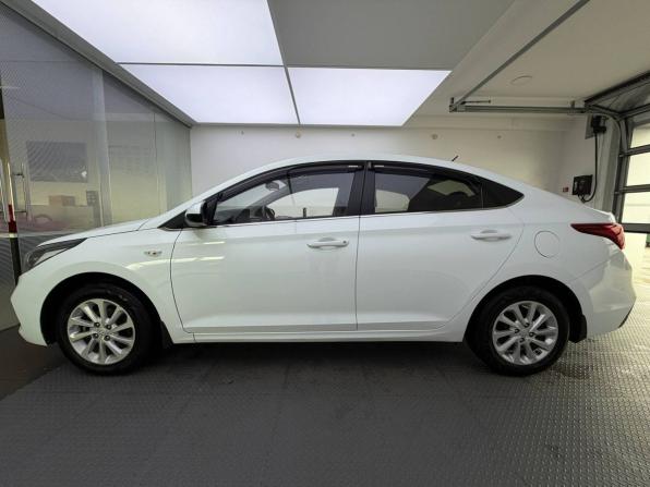 Hyundai Solaris II с пробегом 2017 года, цена 1 250 000 рублей, 169710 км, седан, Автокод Объявления