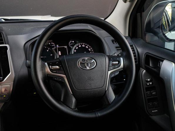 Toyota Land Cruiser Prado 150 Series Рестайлинг 2 с пробегом 2018 года, цена 4 200 000 рублей, 119024 км, внедорожник, Автокод Объявления