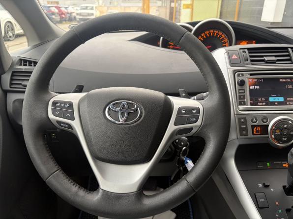 Toyota Verso I с пробегом 2012 года, цена 1 170 000 рублей, 141716 км, компактвэн, Автокод Объявления