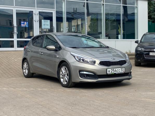 Kia Ceed II Рестайлинг с пробегом 2016 года, цена 1 299 000 рублей, 137000 км, хэтчбек, Автокод Объявления