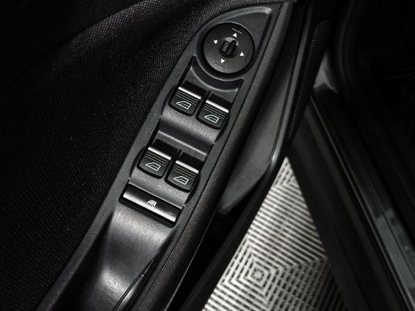 Ford Focus III Рестайлинг с пробегом 2019 года, цена 1 362 000 рублей, 81838 км, седан, Автокод Объявления