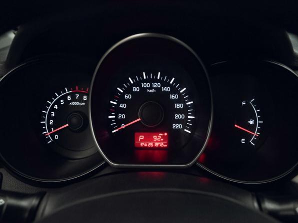 Kia Rio III Рестайлинг с пробегом 2017 года, цена 650 000 рублей, 261762 км, хэтчбек, Автокод Объявления