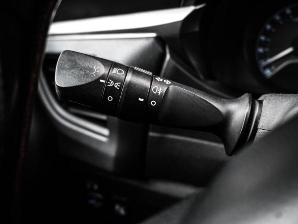 Toyota Corolla XI (E160 E170 E180) с пробегом 2013 года, цена 1 079 000 рублей, 209116 км, седан, Автокод Объявления