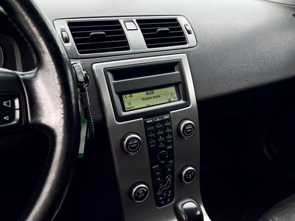 Volvo V50 I Рестайлинг с пробегом 2007 года, цена 749 000 рублей, 291602 км, универсал, Автокод Объявления