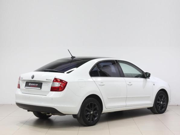 Skoda Rapid I Рестайлинг с пробегом 2017 года, цена 1 390 000 рублей, 52706 км, лифтбек, Автокод Объявления
