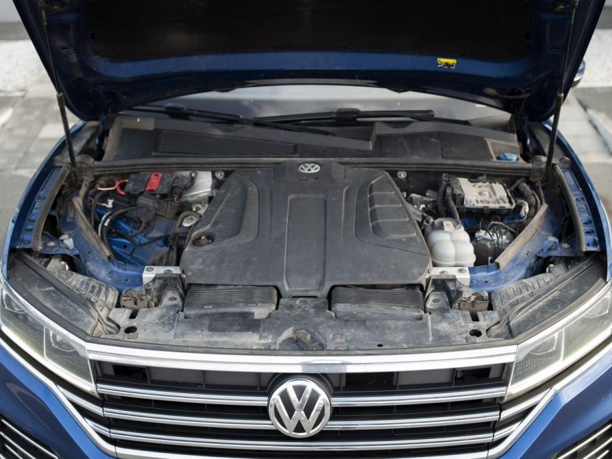 Volkswagen Touareg III Курган  - изображение 19