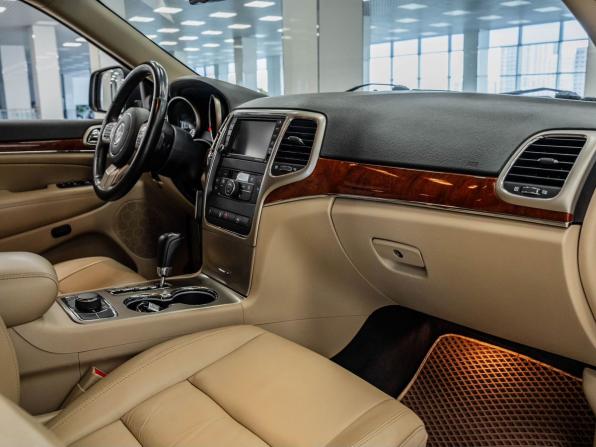 Jeep Grand Cherokee IV (WK2) с пробегом 2012 года, цена 1 814 000 рублей, 195619 км, внедорожник, Автокод Объявления