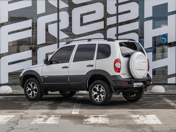Chevrolet Niva I Рестайлинг с пробегом 2015 года, цена 725 000 рублей, 115973 км, внедорожник, Автокод Объявления