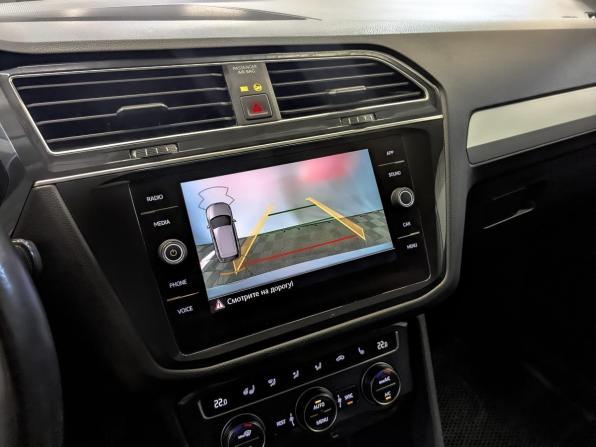 Volkswagen Tiguan II с пробегом 2020 года, цена 2 690 000 рублей, 68449 км, внедорожник, Автокод Объявления