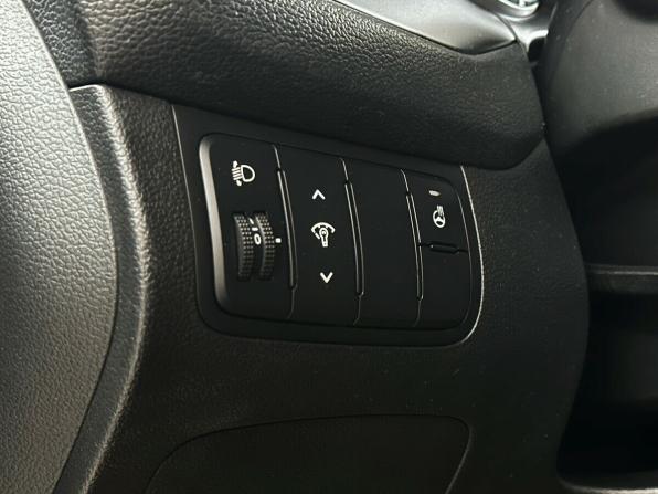 Kia Ceed II Рестайлинг с пробегом 2015 года, цена 929 000 рублей, 230404 км, хэтчбек, Автокод Объявления