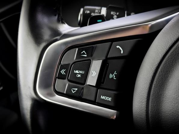 Jaguar F-Pace I с пробегом 2019 года, цена 3 670 000 рублей, 65060 км, внедорожник, Автокод Объявления
