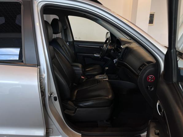 Hyundai Santa Fe II Рестайлинг с пробегом 2011 года, цена 1 217 000 рублей, 259623 км, внедорожник, Автокод Объявления