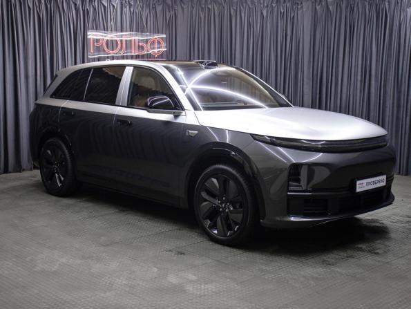 Li Auto (Lixiang) L7 I Рестайлинг с пробегом 2024 года, цена 7 398 000 рублей, 3146 км, внедорожник, Автокод Объявления