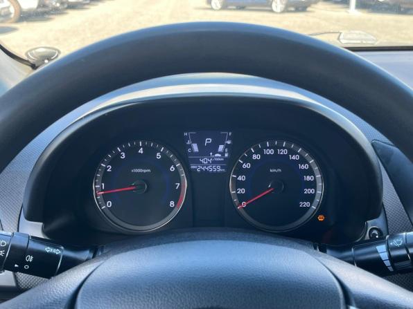 Hyundai Solaris I с пробегом 2013 года, цена 727 000 рублей, 244553 км, седан, Автокод Объявления