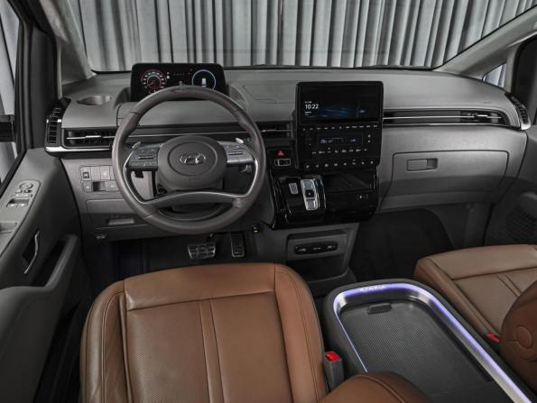 Hyundai Staria I с пробегом 2022 года, цена 5 519 000 рублей, 71124 км, минивэн, Автокод Объявления