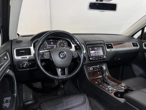 Volkswagen Touareg II Рестайлинг с пробегом 2015 года, цена 2 999 000 рублей, 131754 км, внедорожник, Автокод Объявления