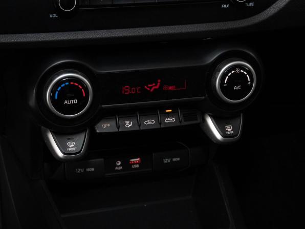 Kia Rio IV с пробегом 2019 года, цена 1 598 000 рублей, 67671 км, хэтчбек, Автокод Объявления
