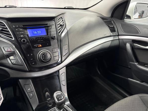 Hyundai i40 I Рестайлинг с пробегом 2015 года, цена 1 297 000 рублей, 112215 км, седан, Автокод Объявления