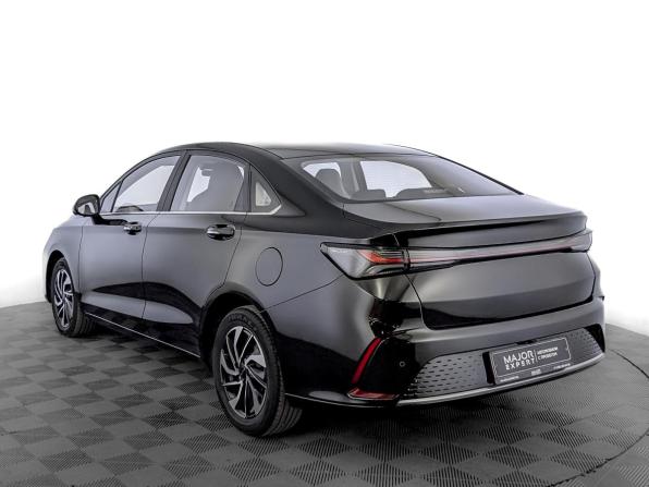 BAIC U5 Plus с пробегом 2023 года, цена 1 350 000 рублей, 60607 км, седан, Автокод Объявления