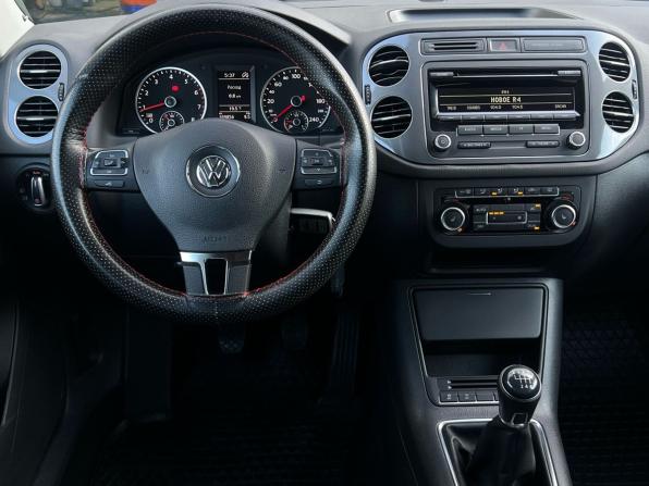 Volkswagen Tiguan I Рестайлинг с пробегом 2011 года, цена 1 348 000 рублей, 109856 км, внедорожник, Автокод Объявления