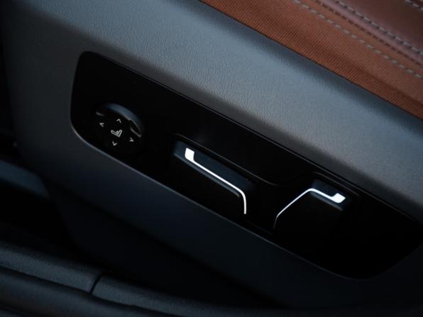 BMW 5 серии VIII (G60/G61/G68) с пробегом 2024 года, цена 7 650 000 рублей, 21184 км, седан, Автокод Объявления