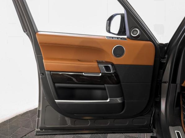 Land Rover Range Rover IV с пробегом 2017 года, цена 5 600 000 рублей, 93630 км, внедорожник, Автокод Объявления