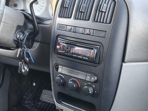 Chrysler Voyager IV с пробегом 2002 года, цена 169 000 рублей, 186500 км, минивэн, Автокод Объявления