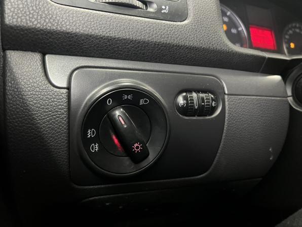 Volkswagen Jetta V с пробегом 2008 года, цена 599 000 рублей, 204427 км, седан, Автокод Объявления