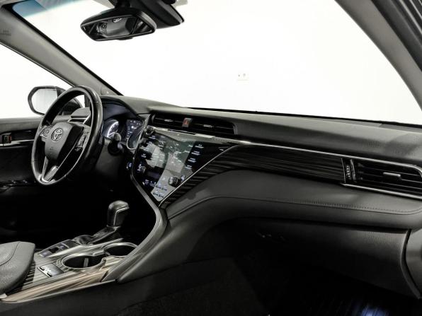 Toyota Camry VIII (XV70) с пробегом 2019 года, цена 2 640 000 рублей, 126890 км, седан, Автокод Объявления