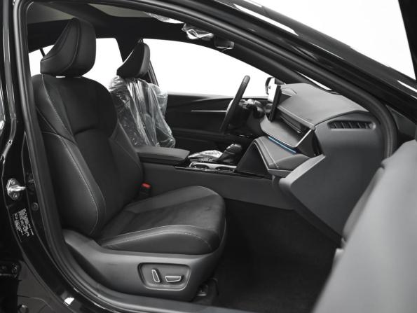 Toyota Camry IX (XV80) China Market с пробегом 2026 года, цена 4 329 000 рублей, 17 км, седан, Автокод Объявления