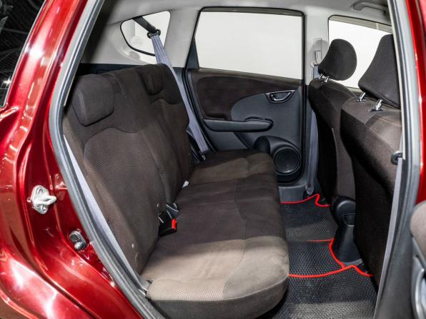 Honda Fit II с пробегом 2012 года, цена 900 000 рублей, 91800 км, хэтчбек, Автокод Объявления