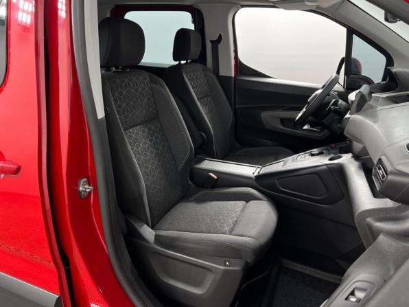 Peugeot Rifter I с пробегом 2019 года, цена 2 199 900 рублей, 116674 км, компактвэн, Автокод Объявления