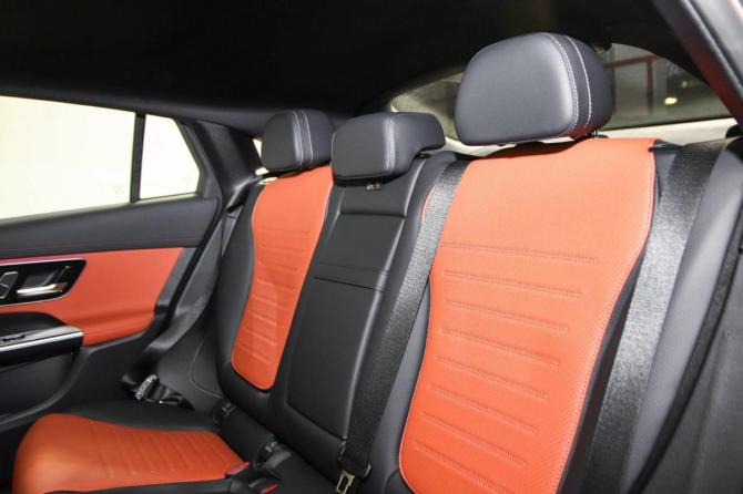 Новый Mercedes-Benz GLC II (X254) 2026 года, цена 9 800 000 рублей, внедорожник, Автокод Объявления