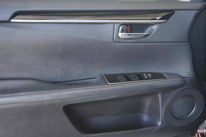 Lexus ES VI Рестайлинг с пробегом 2016 года, цена 2 390 000 рублей, 150428 км, седан, Автокод Объявления